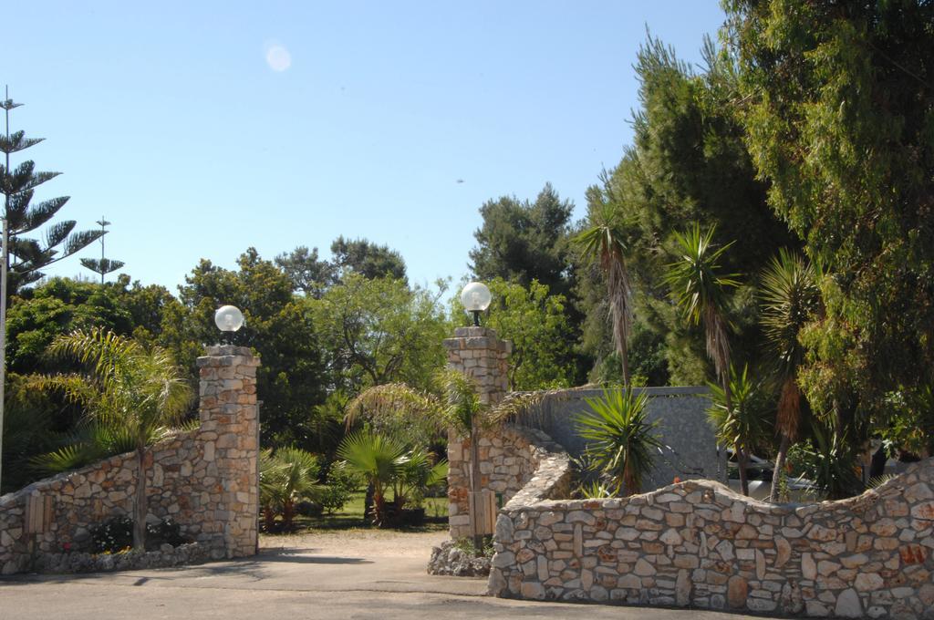 Racar Hotel Frigole Exterior photo