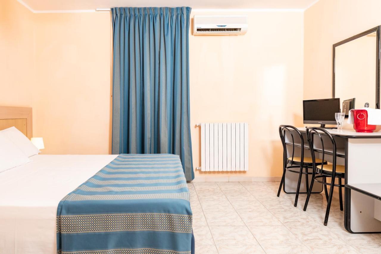 Racar Hotel Frigole Exterior photo
